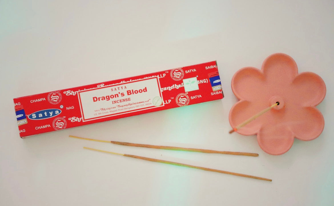 DRAGONS BLOOD INCENSE STICKS