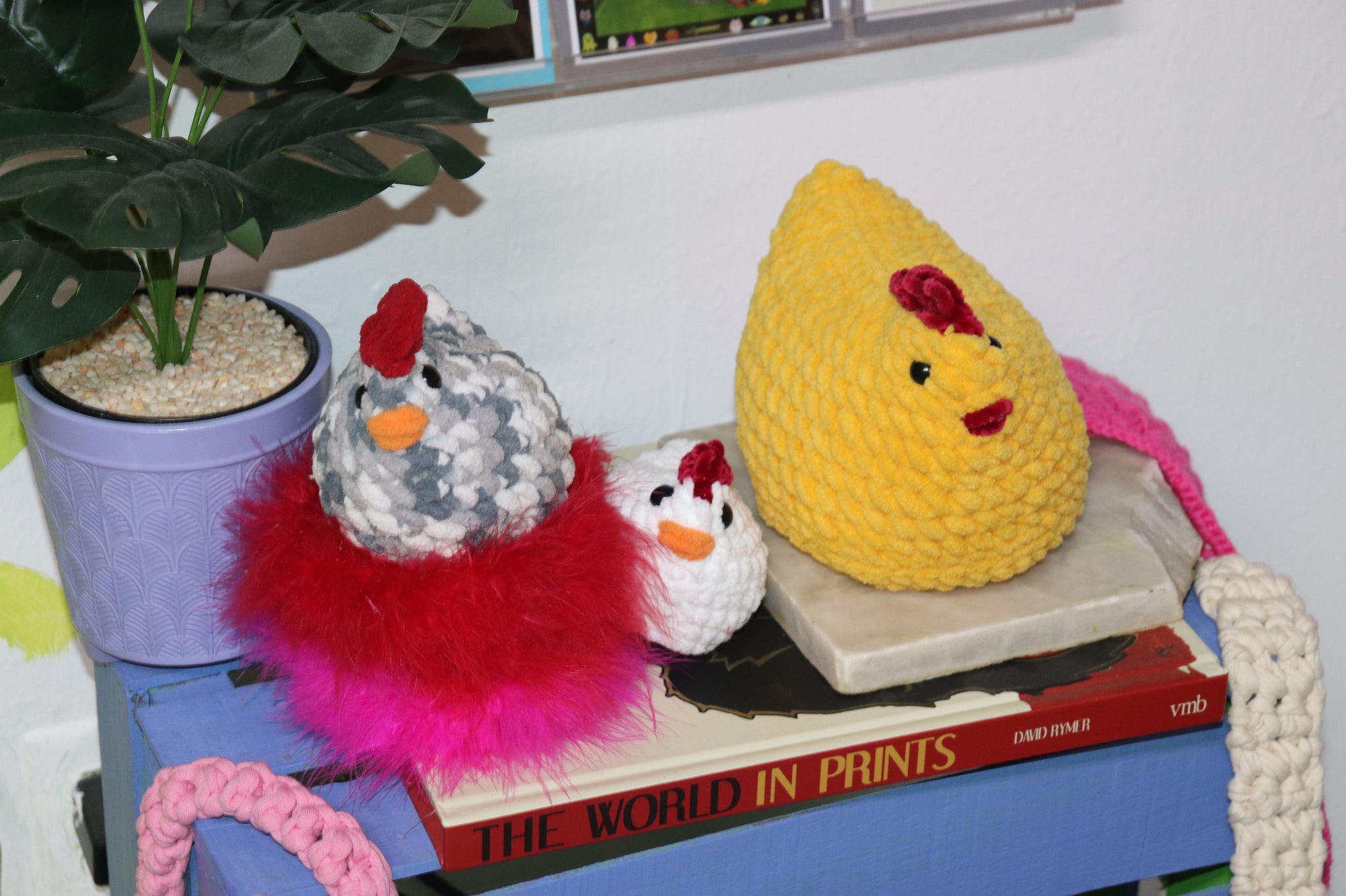 Snowy Cluck
