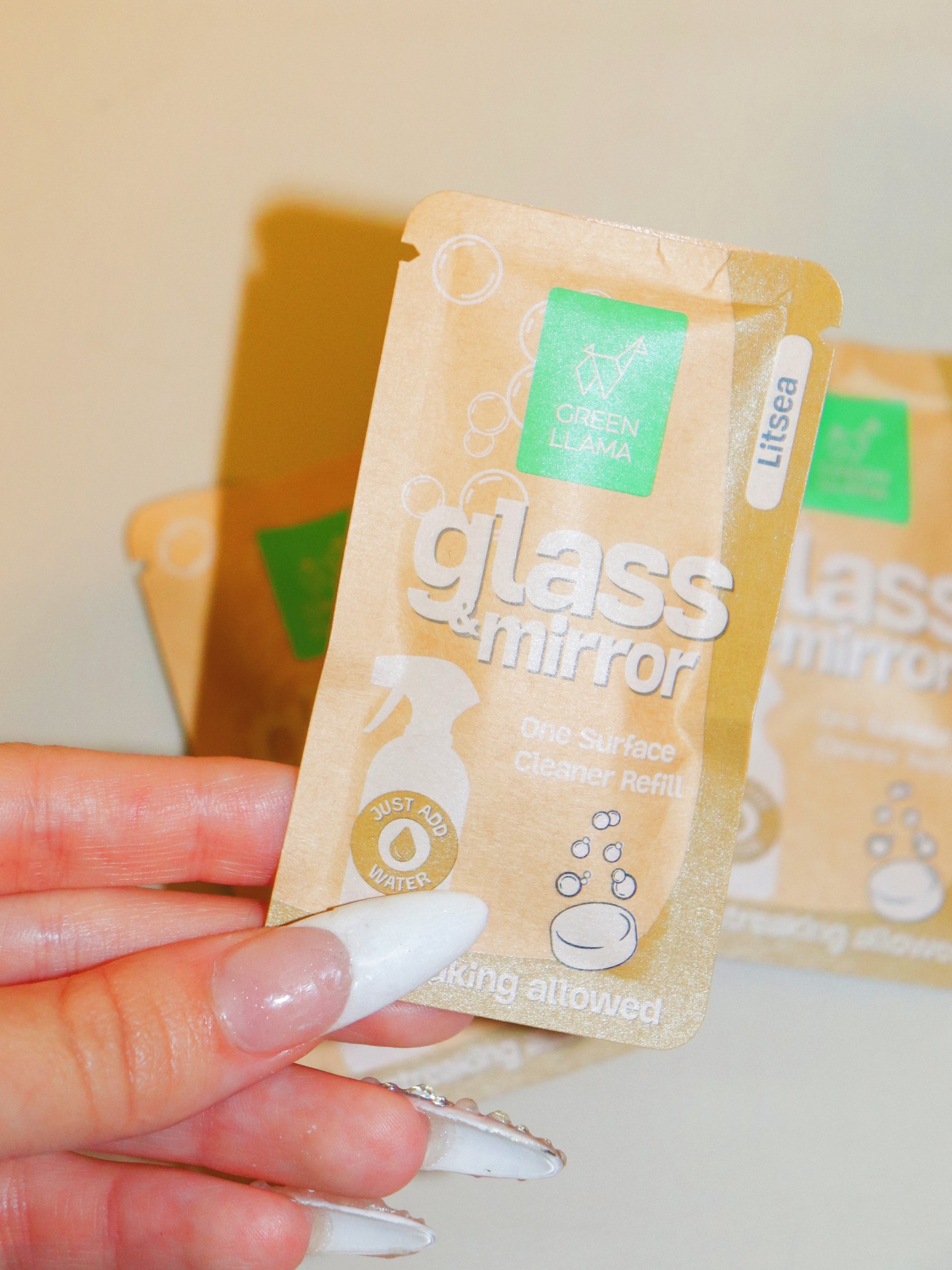 Green Llama Glass Cleaner Tablets