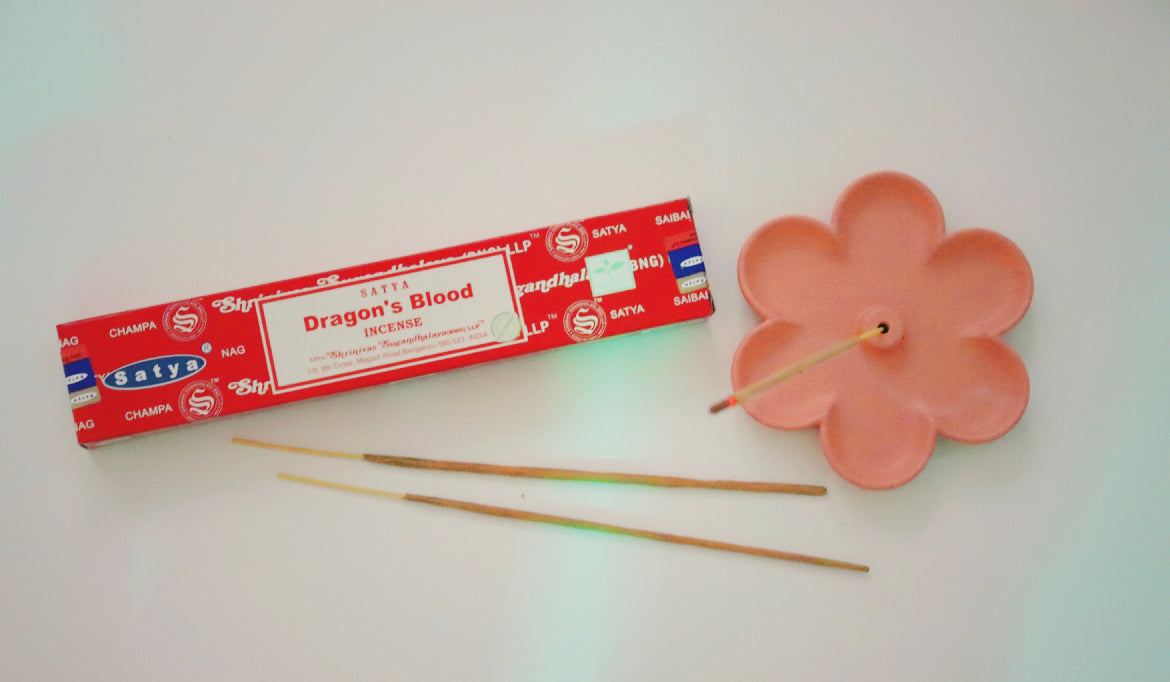 DRAGONS BLOOD INCENSE STICKS