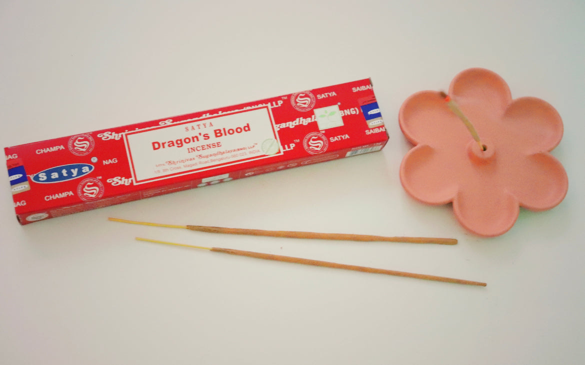 DRAGONS BLOOD INCENSE STICKS